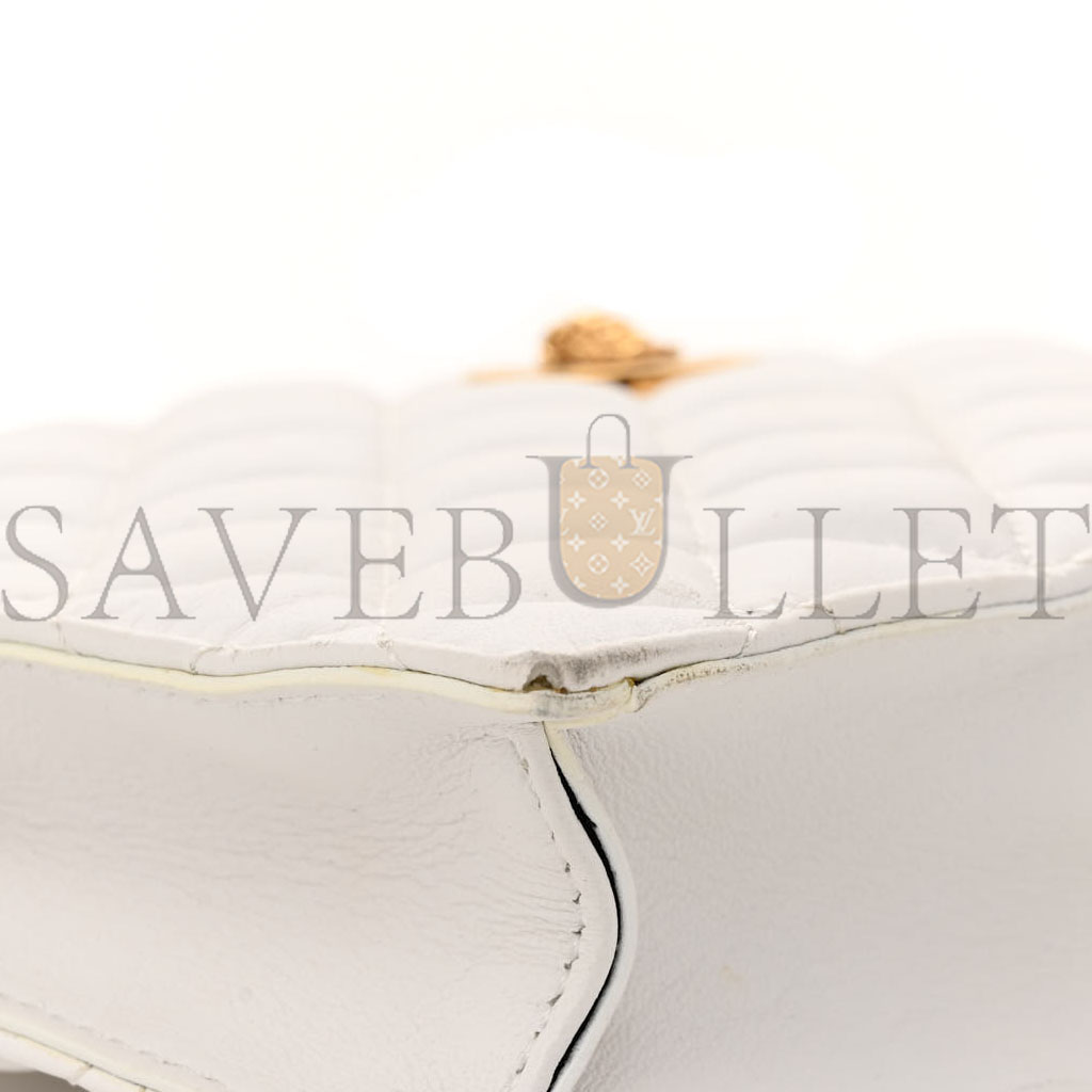 VERSACE CALFSKIN QUILTED SMALL TRIBUTE ICON POUCH WHITE(25*16*4cm) VERSACE CALFSKIN QUILTED SMALL TRIBUTE ICON POUCH WHITE(25*16*4cm)