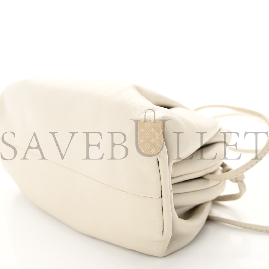 BOTTEGA VENETA BUTTER CALFSKIN THE MINI POUCH PLASTER (23*11*5cm) BOTTEGA VENETA BUTTER CALFSKIN THE MINI POUCH PLASTER (23*11*5cm)