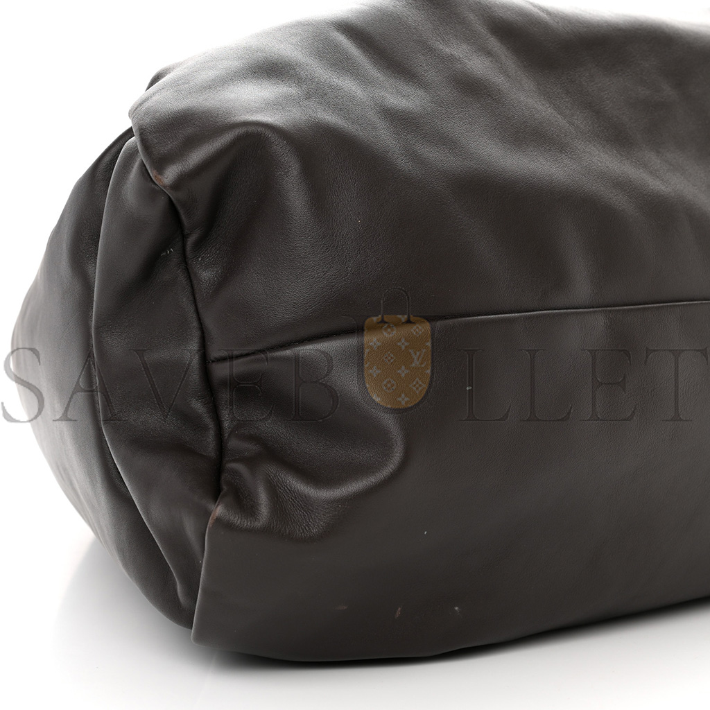BOTTEGA VENETA SMOOTH BUTTER CALFSKIN LARGE THE SHOULDER POUCH BROWNIE (50*30*15cm) BOTTEGA VENETA SMOOTH BUTTER CALFSKIN LARGE THE SHOULDER POUCH BROWNIE (50*30*15cm)