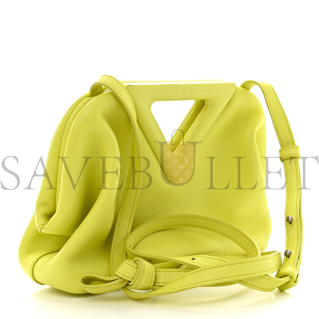 BOTTEGA VENETA CALFSKIN SMALL THE POINT TRIANGLE BAG SEAGRASS (20*18*8cm) BOTTEGA VENETA CALFSKIN SMALL THE POINT TRIANGLE BAG SEAGRASS (20*18*8cm)